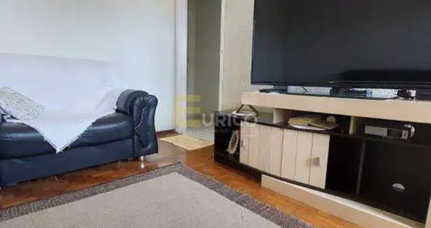 Casa à venda no JARDIM SANTO ANTÔNIO em Valinhos/SP