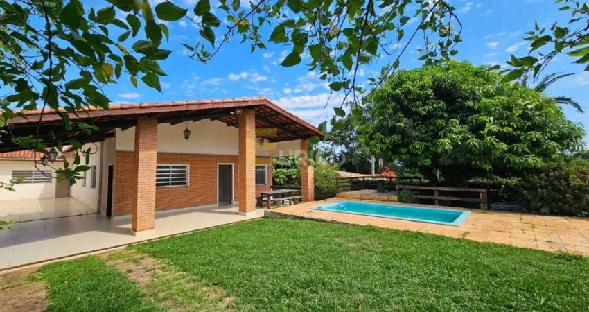 Casa térrea a venda com 03 suítes no Condomínio Chácaras do Lago em Vinhedo