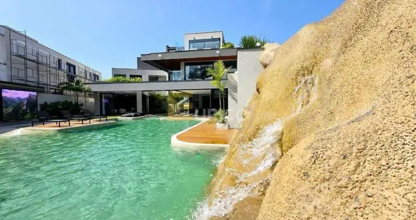 Casa à venda no Riviera de São Lourenço em Bertioga/SP