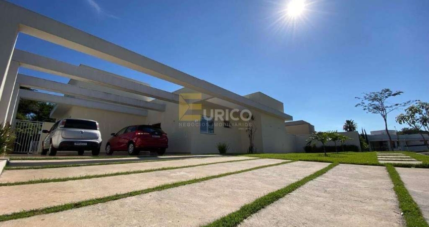 Locação de casa térrea em condomínio em Vinhedo em excelente localização. (possibilidade de locação com móveis)