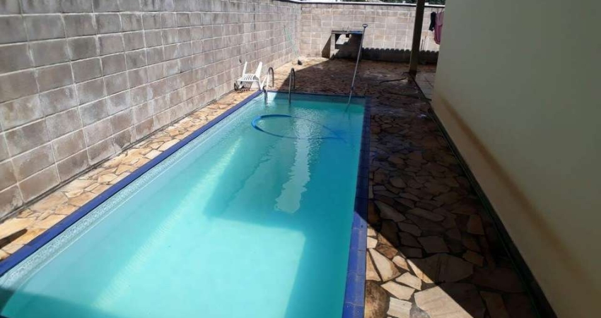 Elegante Casa Térrea á venda no Condomínio Villagio Capriccio em Louveira.
