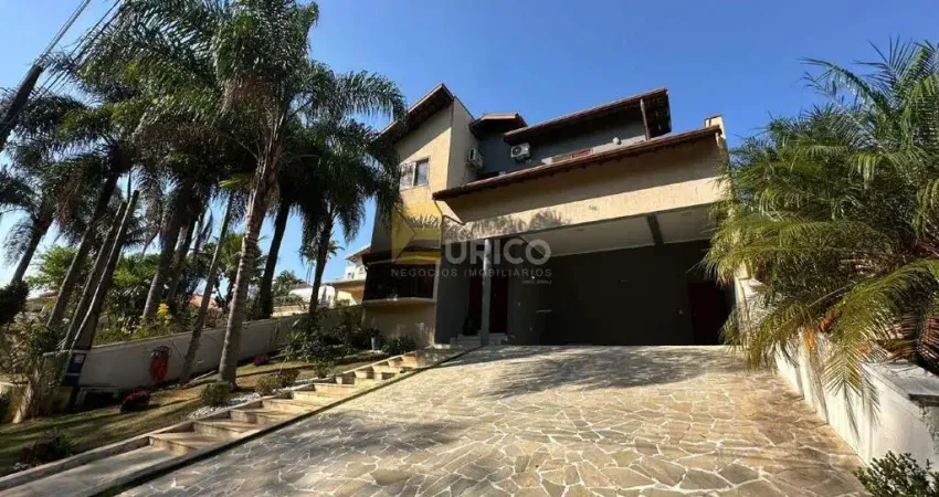 Sobrado moderno, acabamentos de primeira qualidade e bom gosto.