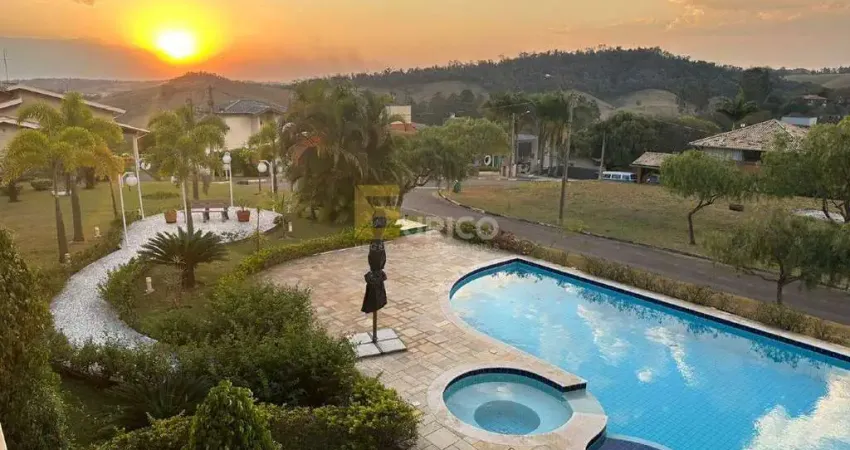 Casa de alto padrão à venda em vinhedo/sp – conforto, elegância e uma vista deslumbrante para o pôr do sol.