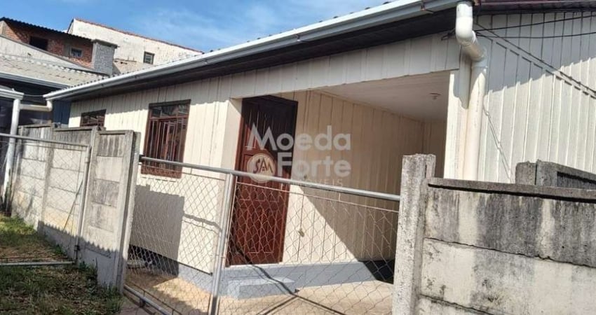 Casa com 3 quartos para alugar no São Braz, Curitiba 