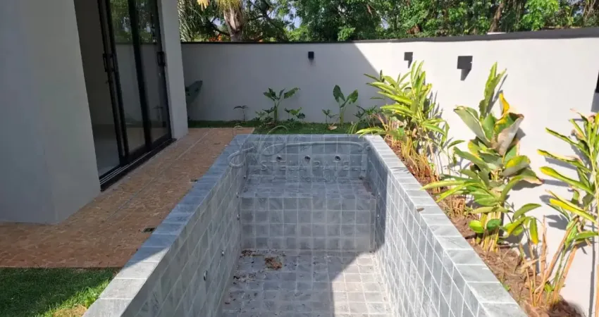 Casa de 160m² com 03 suítes para venda e locação em condomínio - bonfim paulista