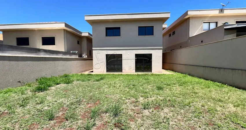 Casa sobrado de 230m² com 03 suítes à venda em condomínio - vila do golf