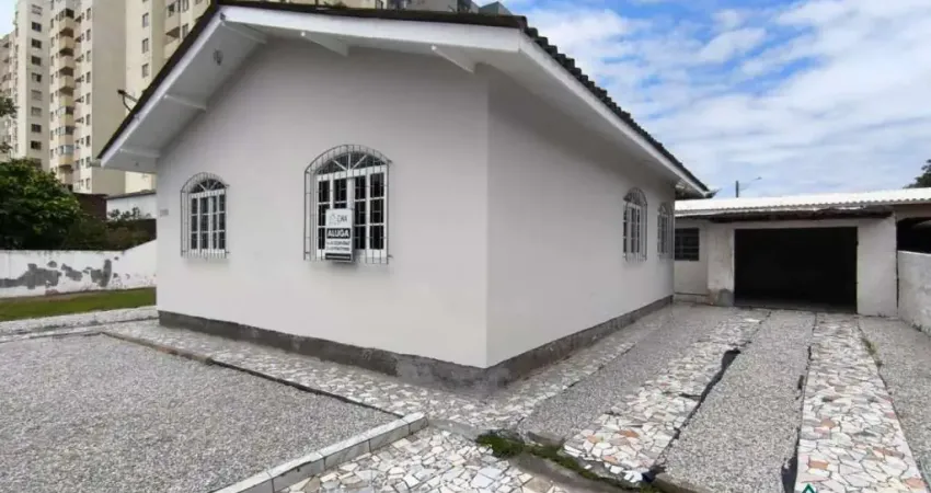Casa com 3 quartos para alugar na Servidão Catarina Muller, 1109, Areias, São José