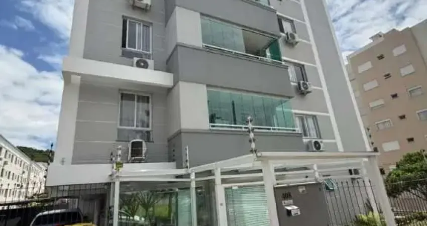 Apartamento com 3 quartos para alugar na Rua Zigomar Georgina de Souza Silva, 280, Areias, São José