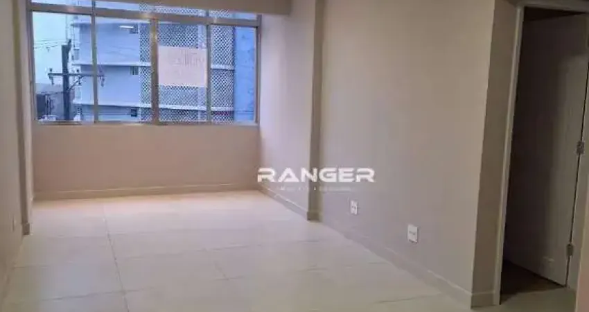 Apartamento com 2 dormitórios à venda, 99 m² por R$ 650.000,00 - Gonzaga - Santos/SP