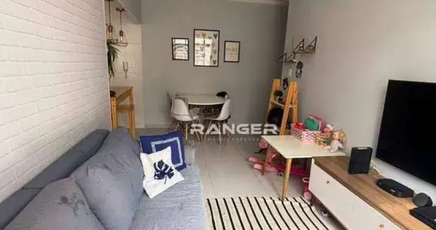 Apartamento com 2 dormitórios à venda, 62 m² por R$ 367.000,00 - Marapé - Santos/SP
