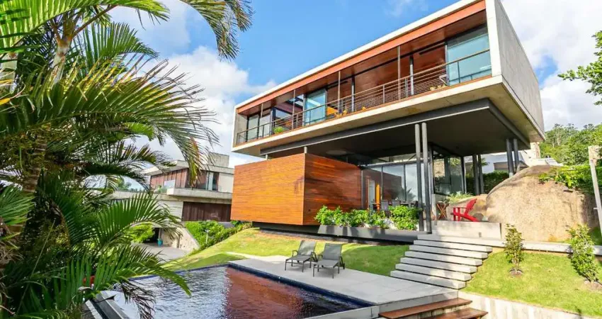 Casa em Condomínio para Venda em Florianópolis, Cacupé, 3 dormitórios, 3 suítes, 5 banheiros, 2 vagas