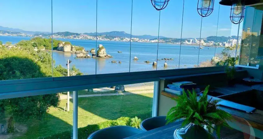 Apartamento para Venda em Florianópolis, Abraão, 3 dormitórios, 3 suítes, 4 banheiros, 3 vagas