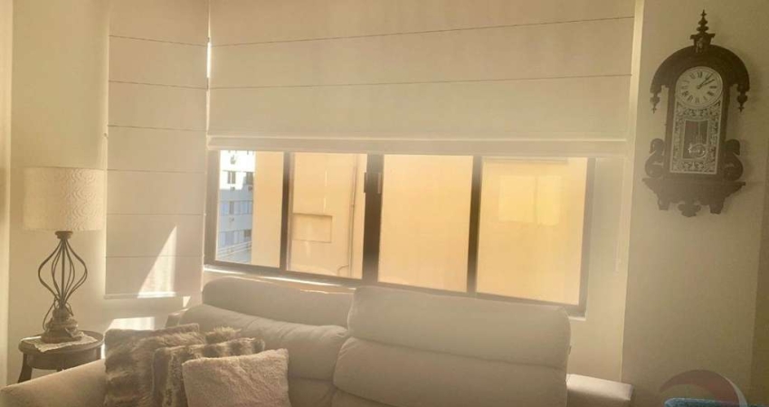 Apartamento para Venda em Florianópolis, Centro, 3 dormitórios, 1 suíte, 3 banheiros, 2 vagas