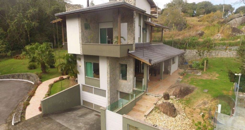Casa para Venda em Florianópolis, Cacupé, 3 dormitórios, 3 suítes, 4 banheiros, 4 vagas