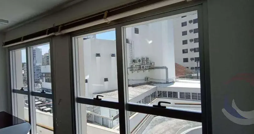 Sala Comercial para Venda em Florianópolis, Centro, 1 banheiro, 1 vaga