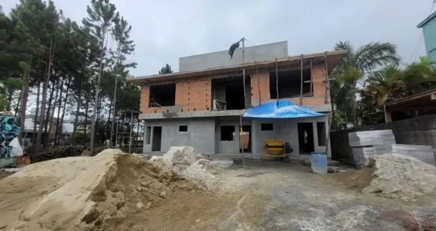 Casa para Venda em Florianópolis, Campeche, 3 dormitórios, 1 suíte, 2 banheiros, 2 vagas