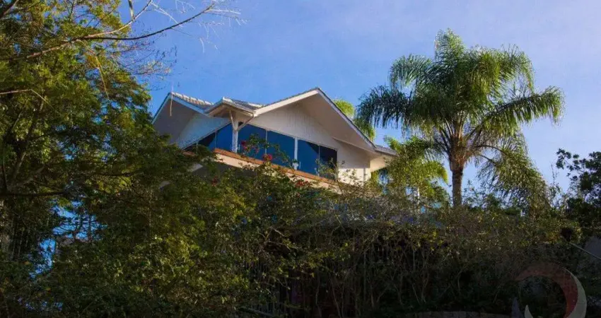 Apartamento para Venda em Florianópolis, Cacupé, 7 dormitórios, 3 suítes, 6 banheiros, 3 vagas