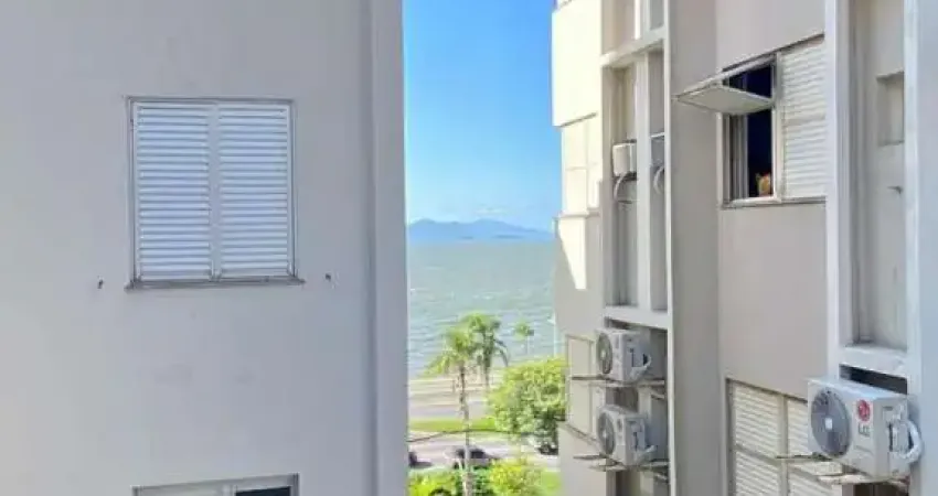 Apartamento para Venda em Florianópolis, Centro, 2 dormitórios, 2 banheiros, 1 vaga