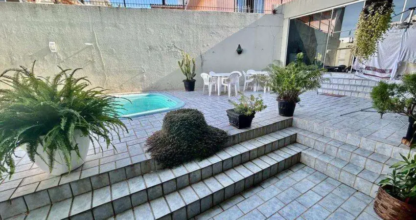 Casa para Venda em Florianópolis, Capoeiras, 4 dormitórios, 1 suíte, 5 banheiros, 2 vagas