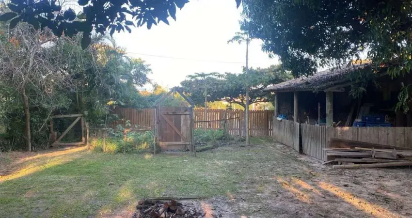 Terreno à venda na Rua Paz, Rio Tavares, Florianópolis