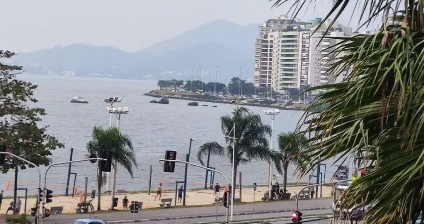 Apartamento para Venda em Florianópolis, Centro, 4 dormitórios, 3 banheiros, 2 vagas