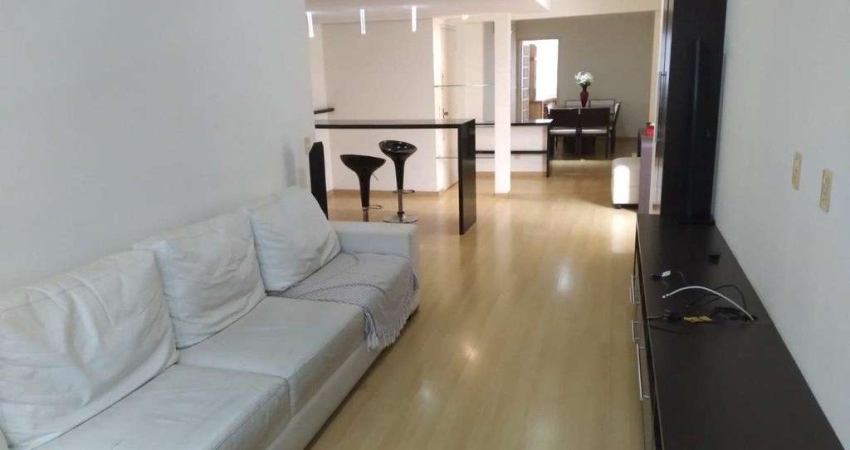 Apartamento para Venda em Florianópolis, Centro, 5 dormitórios, 1 suíte, 3 banheiros, 1 vaga