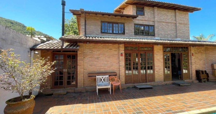 Casa para Venda em Florianópolis, Sambaqui, 3 dormitórios, 3 suítes, 3 banheiros, 1 vaga