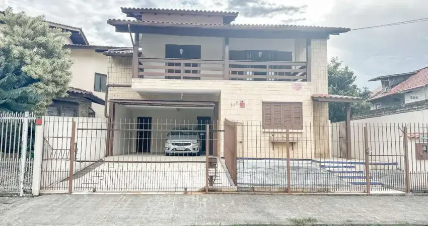 Casa para Venda em Florianópolis, Santa Mônica, 4 dormitórios, 3 suítes, 7 banheiros, 2 vagas