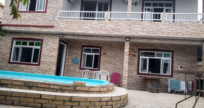 Casa para Venda em Florianópolis, Rio Tavares, 4 dormitórios, 1 suíte, 3 banheiros, 8 vagas