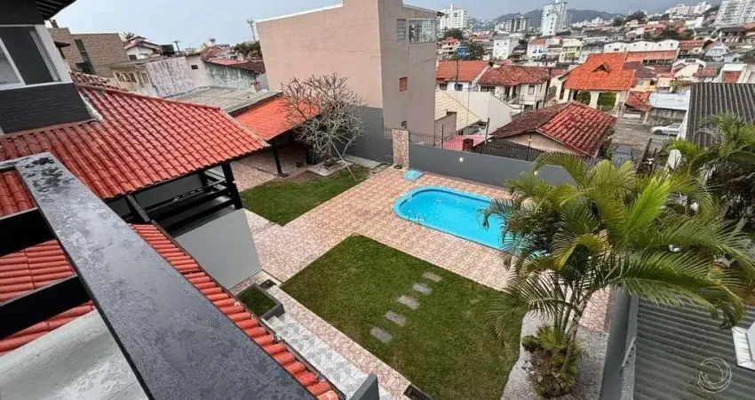 Casa para Venda em Florianópolis, Jardim Atlântico, 3 dormitórios, 1 suíte, 2 banheiros, 2 vagas