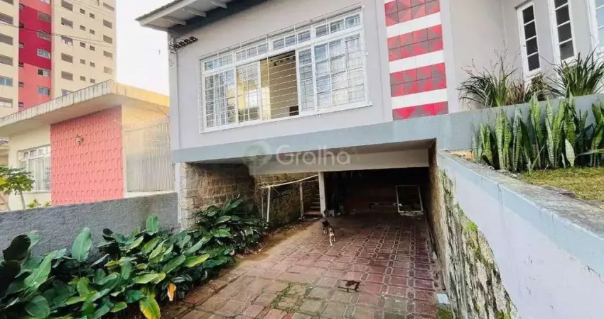 Casa para Venda em Florianópolis, Centro, 3 dormitórios, 1 suíte, 3 banheiros, 2 vagas
