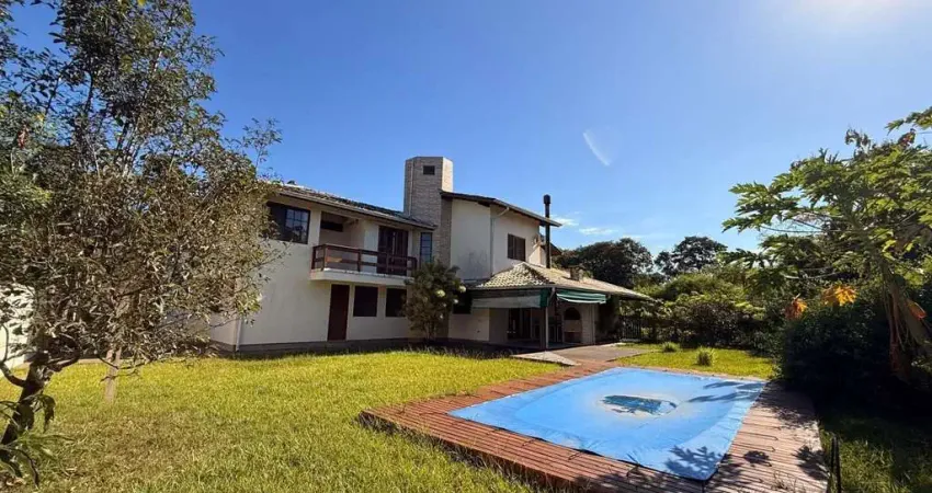 Casa para Venda em Florianópolis, Rio Tavares, 3 dormitórios, 1 suíte, 4 banheiros, 2 vagas