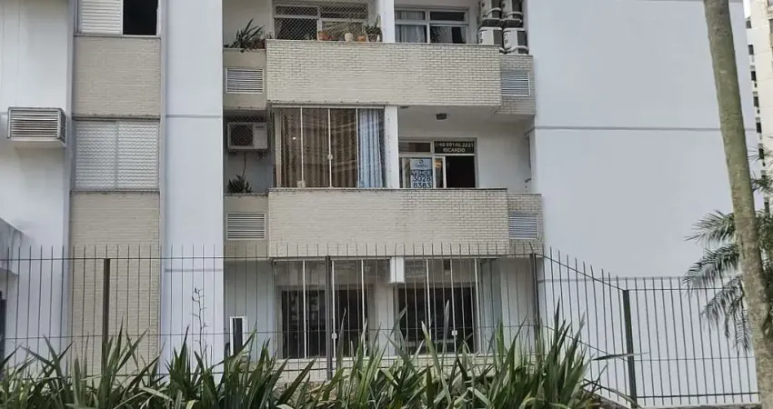 Apartamento para Venda em Florianópolis, Centro, 3 dormitórios, 1 suíte, 2 banheiros, 1 vaga