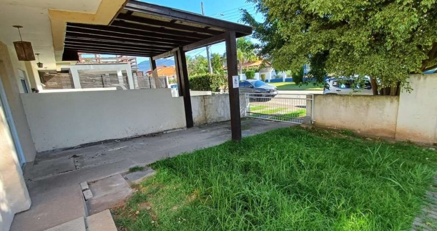 Casa para Venda em Florianópolis, Campeche, 3 dormitórios, 1 suíte, 2 banheiros, 3 vagas