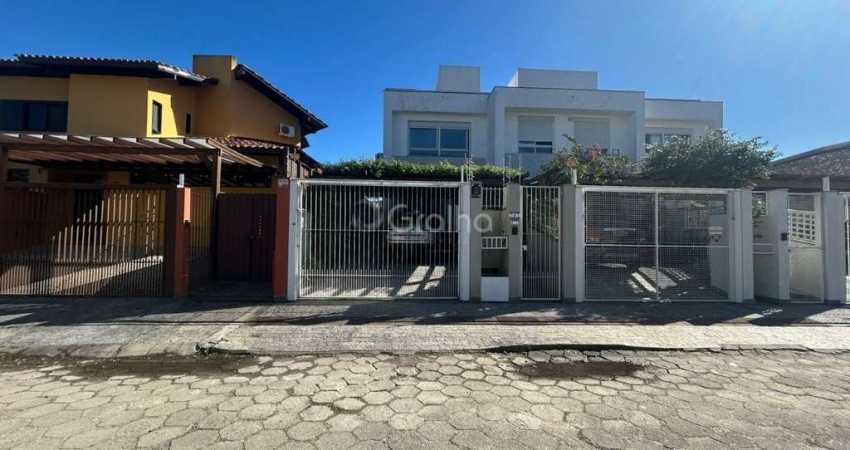 Casa para Venda em Florianópolis, Córrego Grande, 3 dormitórios, 3 suítes, 4 banheiros, 1 vaga
