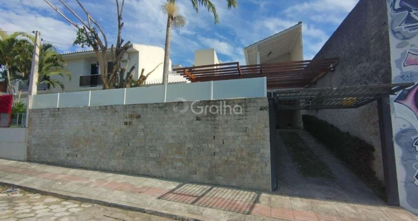 Casa para Venda em Florianópolis, Capoeiras, 3 dormitórios, 1 banheiro, 5 vagas