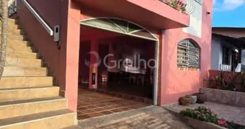 Casa para Venda em Florianópolis, Centro, 3 dormitórios, 2 banheiros, 1 vaga