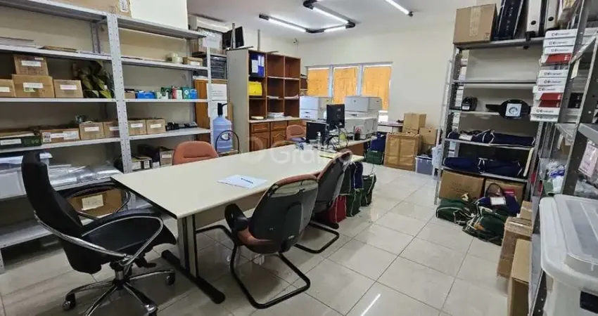 Sala Comercial para Venda em Florianópolis, Trindade, 2 banheiros, 1 vaga