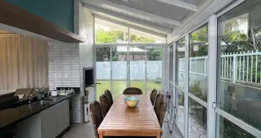 Casa para Venda em Florianópolis, Daniela, 3 dormitórios, 1 suíte, 2 banheiros, 2 vagas