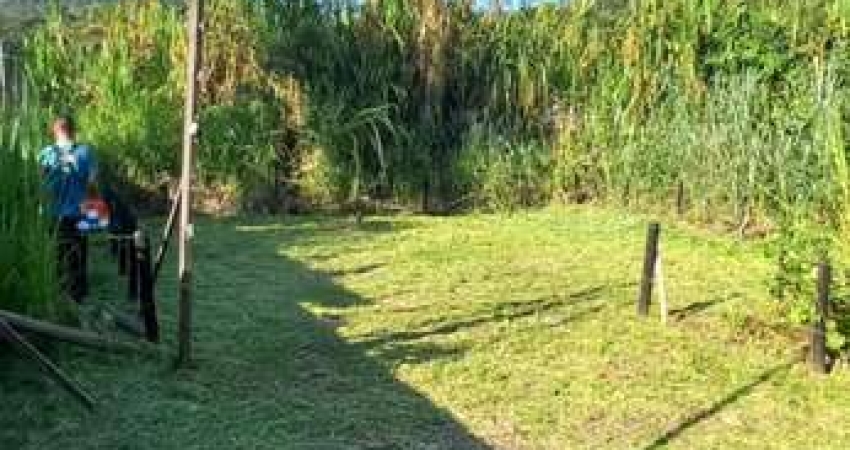 *** TERRENO Á VENDA NO VERDE MAR *** ( CONDOMINIO FECHADO)
