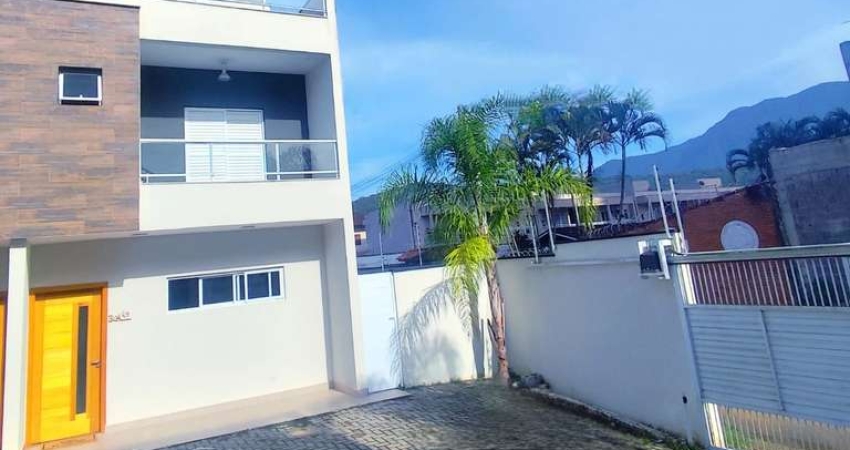 Casa com 3 quartos à venda no Jardim do Sol, Caraguatatuba 