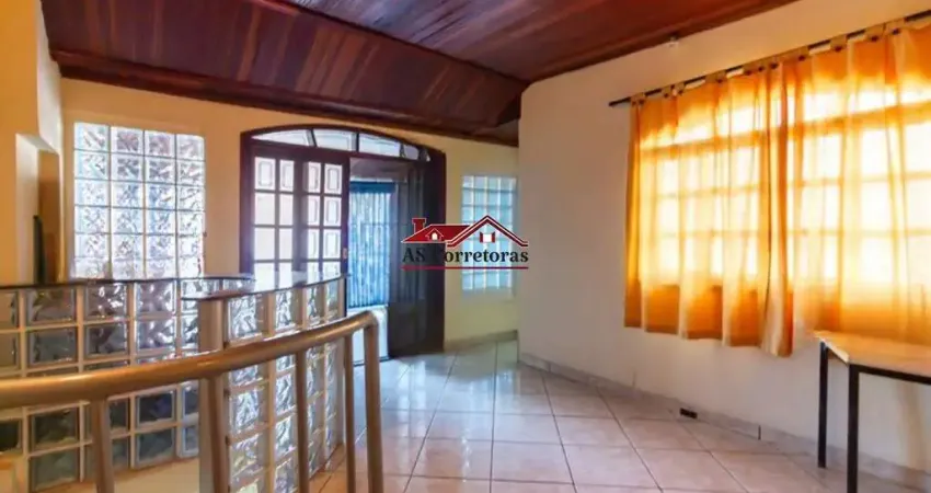 Casa à venda em Osasco-SP, Jardim das Flores: 3 quartos, 1 suíte, 1 sala, 3 banheiros, 2 vagas, 290m². Confira!