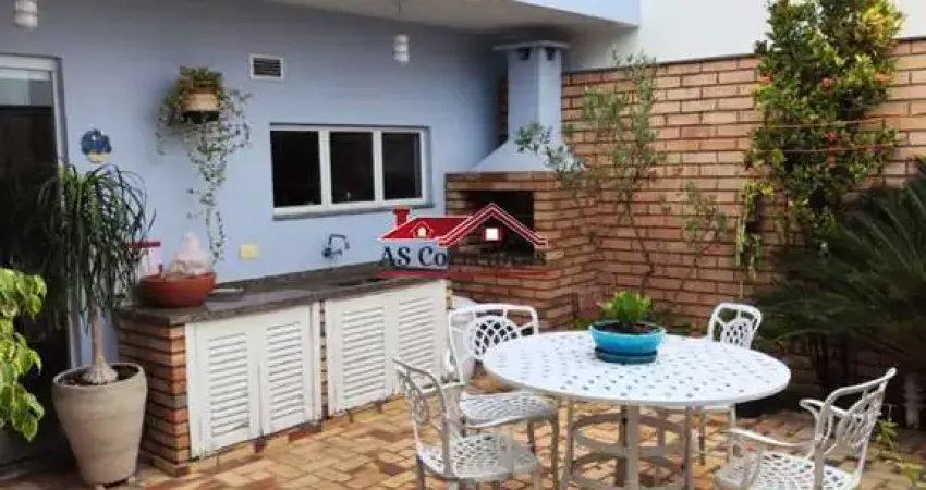 Sobrado com 3 quartos, 2 suítes e 3 banheiros no Jardim Bonfiglioli - São Paulo-SP!