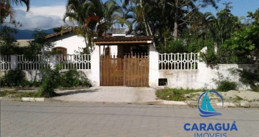 Casa térrea  com edícula