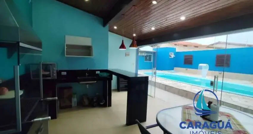 Belíssima casa com 3 suítes, piscina e SPA, Jd Britânia, Caraguatatuba - SP
