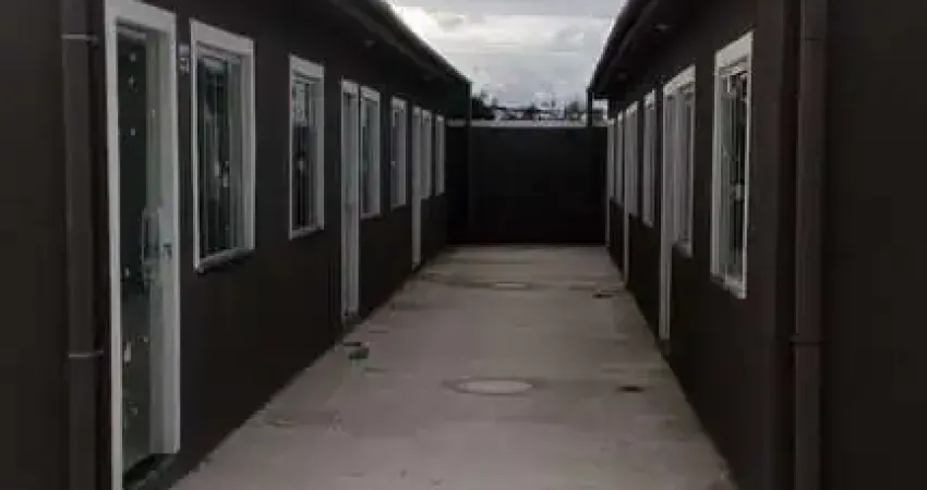 Casa com 1 quarto à venda na Avenida Presidente Truman, Vista Alegre, São Gonçalo