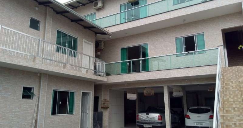 02 Casas amplas, casa de cima semi-mobiliada