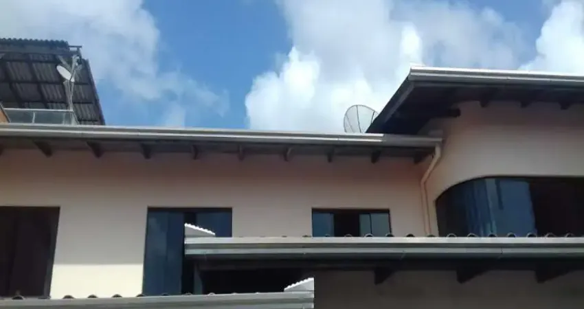 Casa com 7 dormitórios à venda, MONTE ALEGRE, CAMBORIU - SC