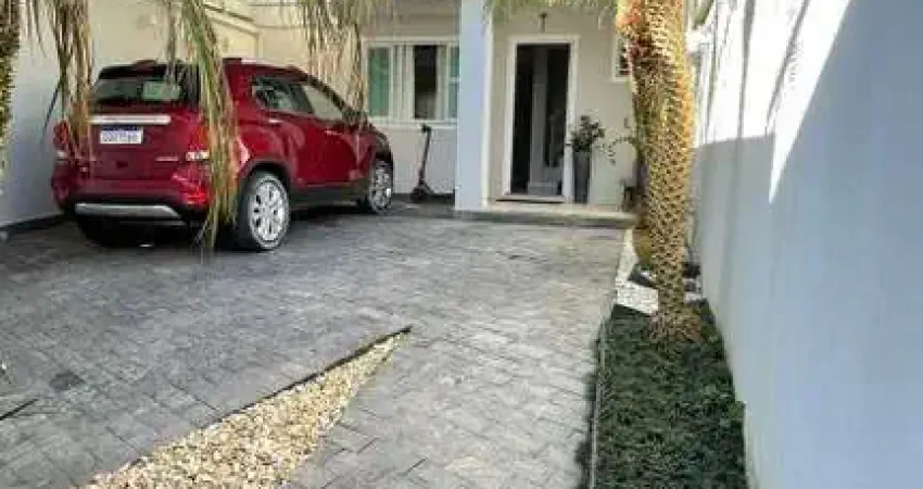 Casa com 2 quartos à venda no Centro, Camboriú 