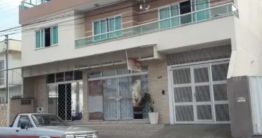 Maravilhosa residência localizada no centro de balneário camboriú